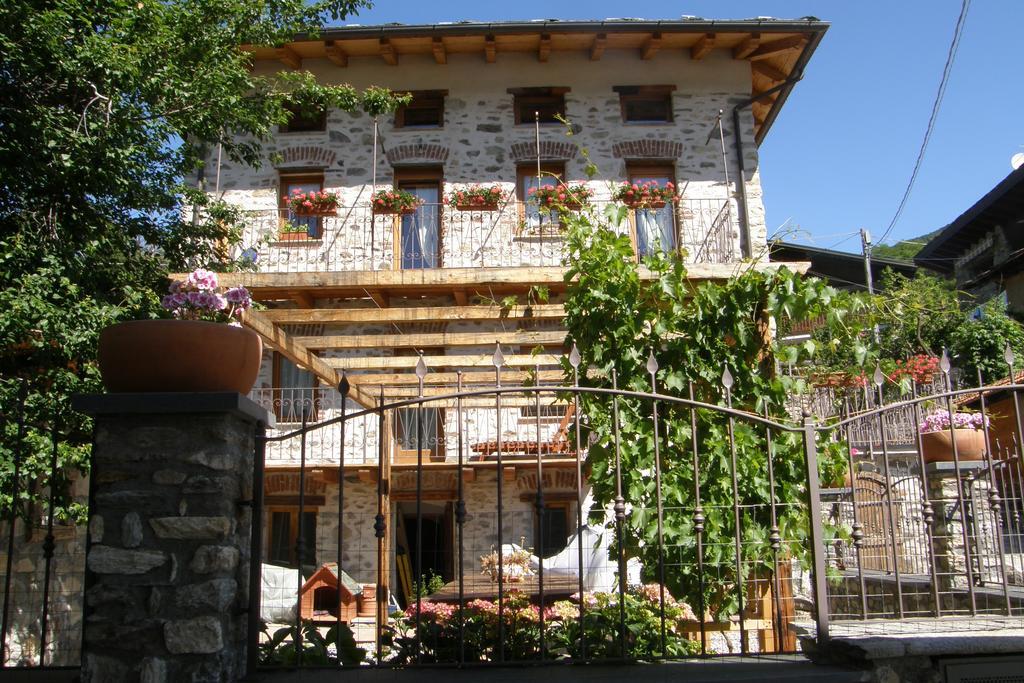 Monte Emilius Alloggio Ad Uso Turistico Vda Saint Christophe N 0002 المظهر الخارجي الصورة